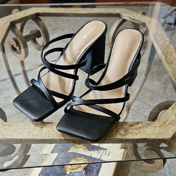Pretty Little Thing Black Strappy Heels Size 3 - Picture 2 of 10